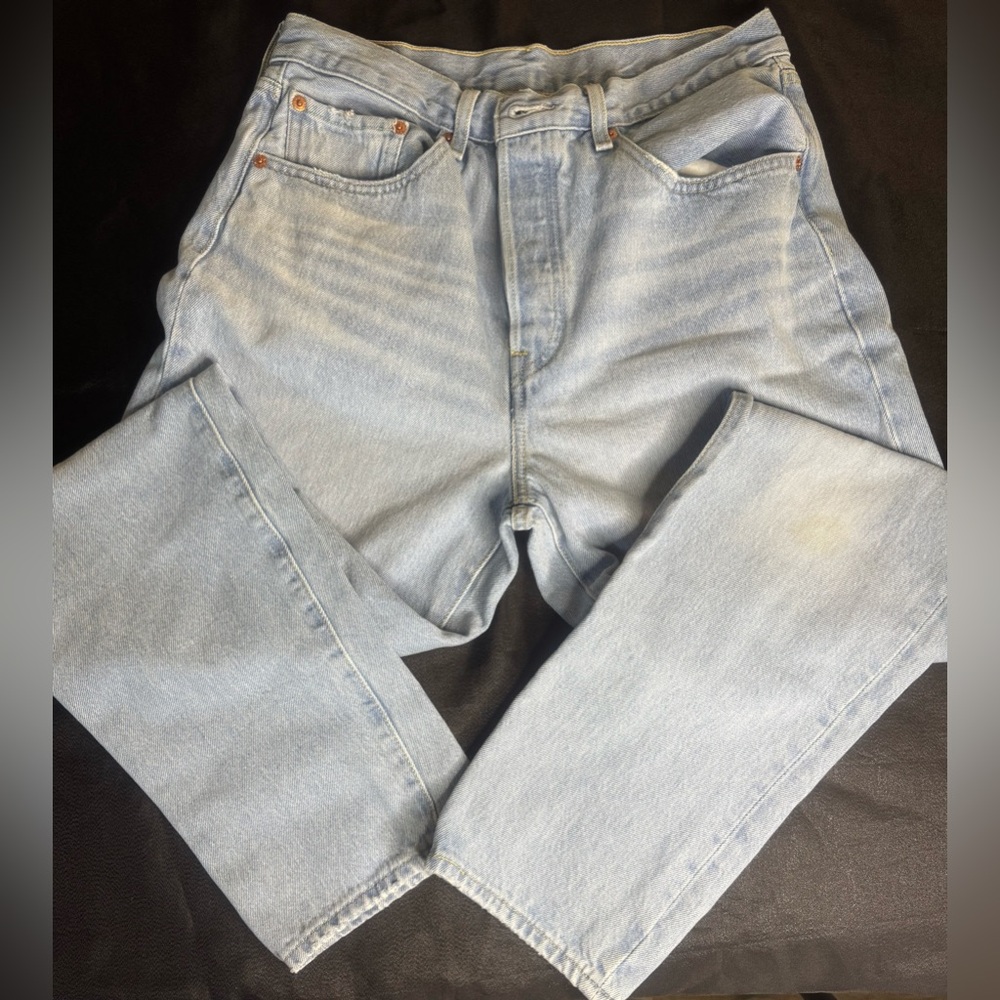 Levi’s 501 jeans light denim size 30 W 31 L gently used